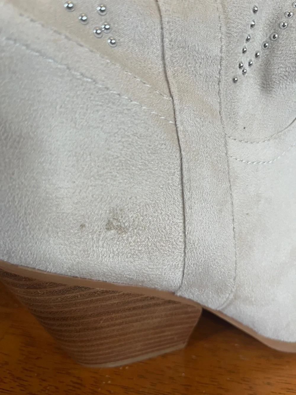 Billini Celara Cream Western Tall Suede Boots with studded detail Size 10